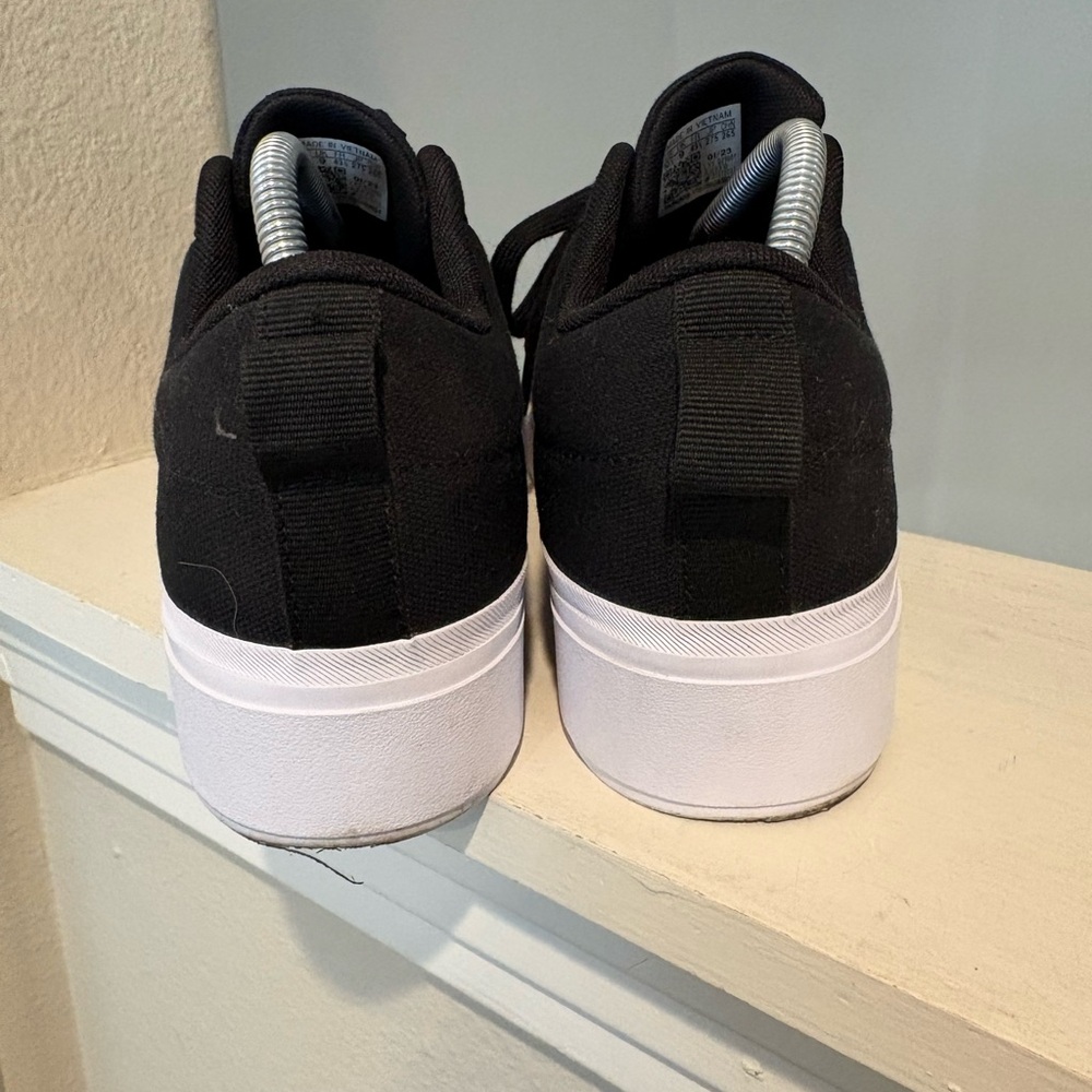 Adidas Bravada 2.0 Black/White Womens U.S Size 10.5  IE2310 - Picture 6 of 9